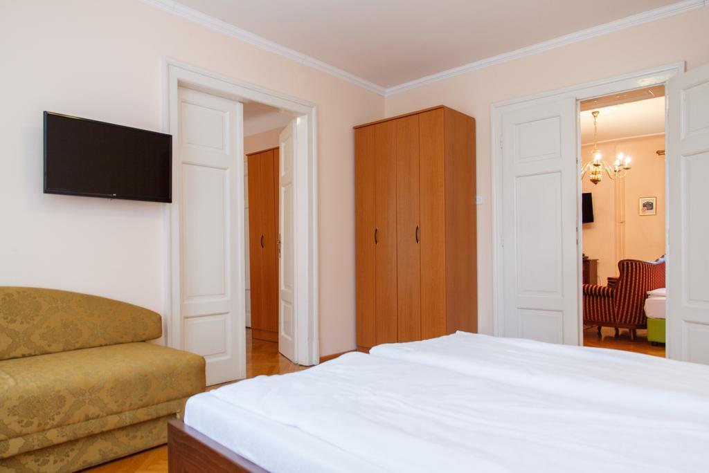 Central Belgrade Apartments 1 Rum bild