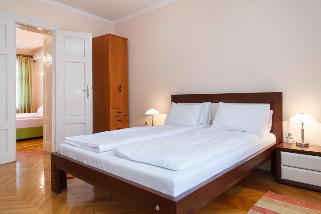Central Belgrade Apartments 1 Rum bild